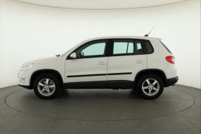 Volkswagen Tiguan - 2011