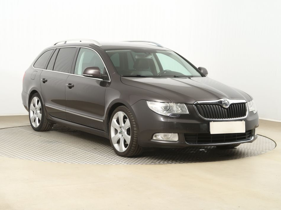 Skoda Superb - 2011