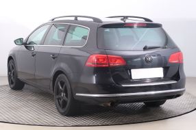 Volkswagen Passat - 2011