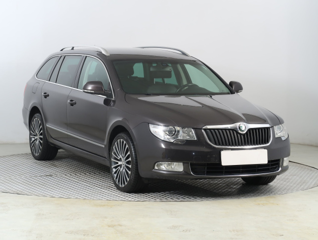 Škoda Superb, 2010
