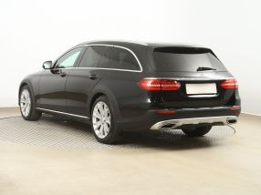 Mercedes-Benz E - 2017