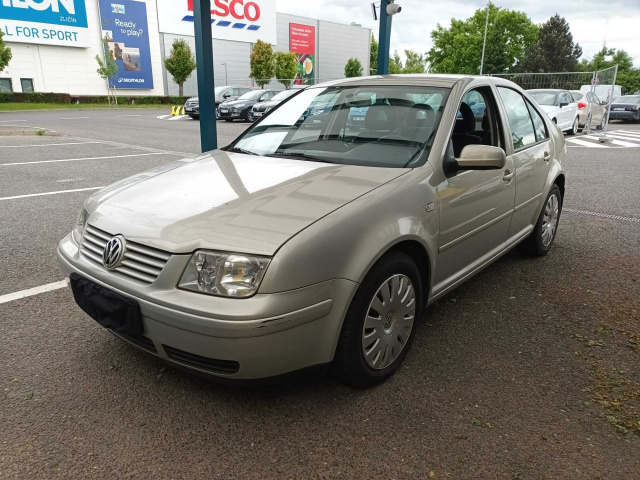 Volkswagen Bora 2000