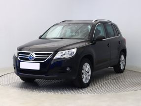 Volkswagen Tiguan - 2011