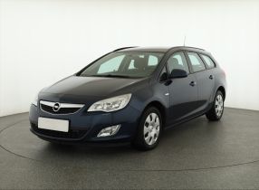 Opel Astra - 2012