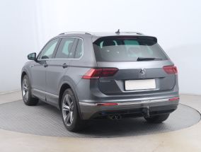 Volkswagen Tiguan - 2019