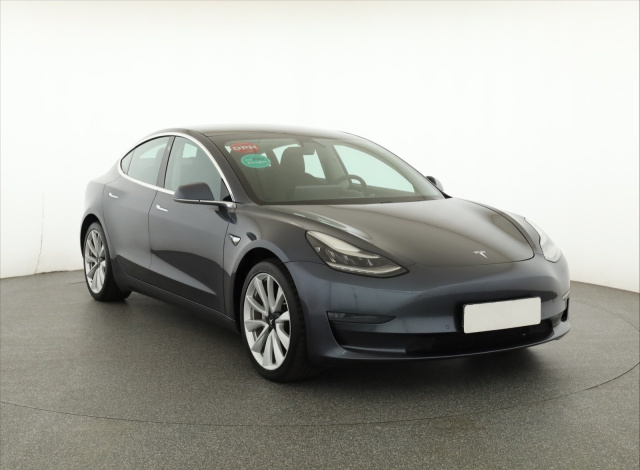 Tesla Model 3 2019