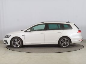 Volkswagen Golf - 2020