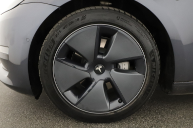 Tesla Model 3 - 2021