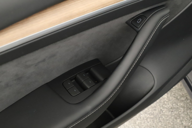 Tesla Model 3 - 2021