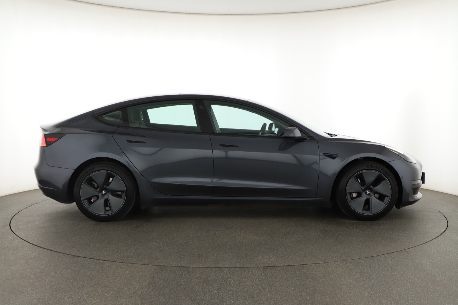 Tesla Model 3 - 2021