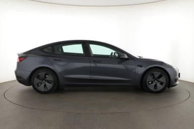Tesla Model 3 - 2021