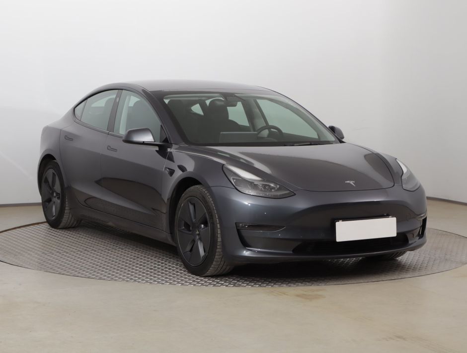 Tesla Model 3 - 2021