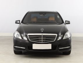 Mercedes-Benz E - 2011