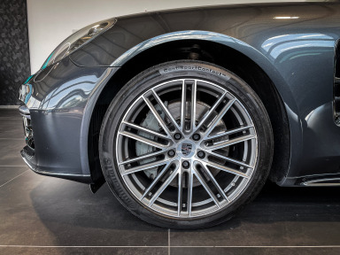 Porsche Panamera - 2018
