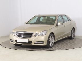 Mercedes-Benz E - 2011