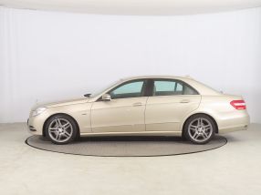 Mercedes-Benz E - 2011
