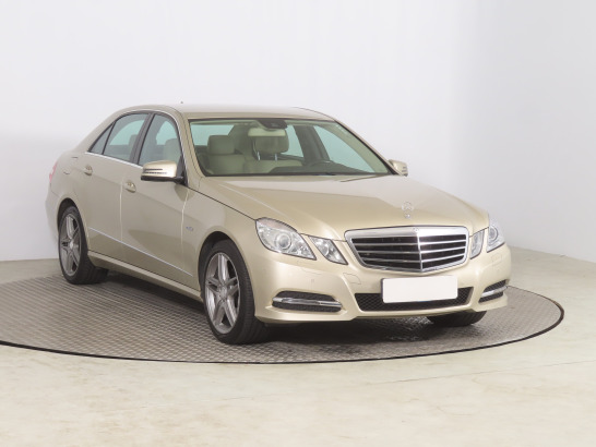 Mercedes-Benz E