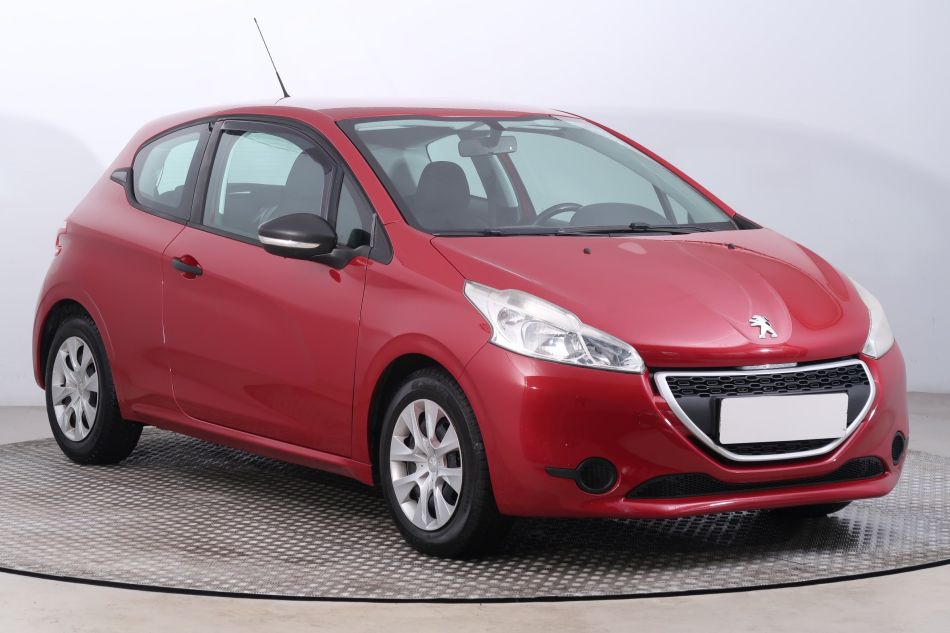 Peugeot 208 - 2013