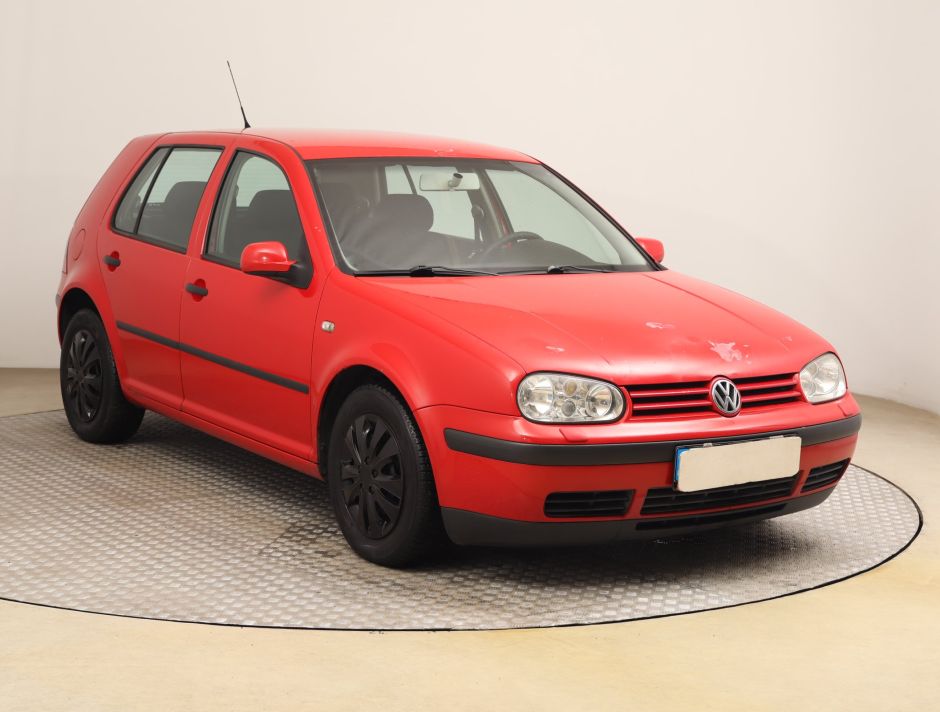 Volkswagen Golf - 2002