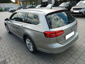 Volkswagen Passat - 2016