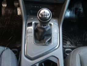 Volkswagen Tiguan - 2018