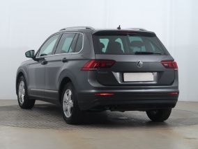 Volkswagen Tiguan - 2018