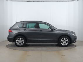 Volkswagen Tiguan - 2018