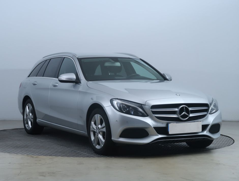 Mercedes-Benz C - 2015