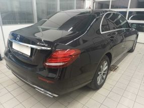 Mercedes-Benz E - 2017
