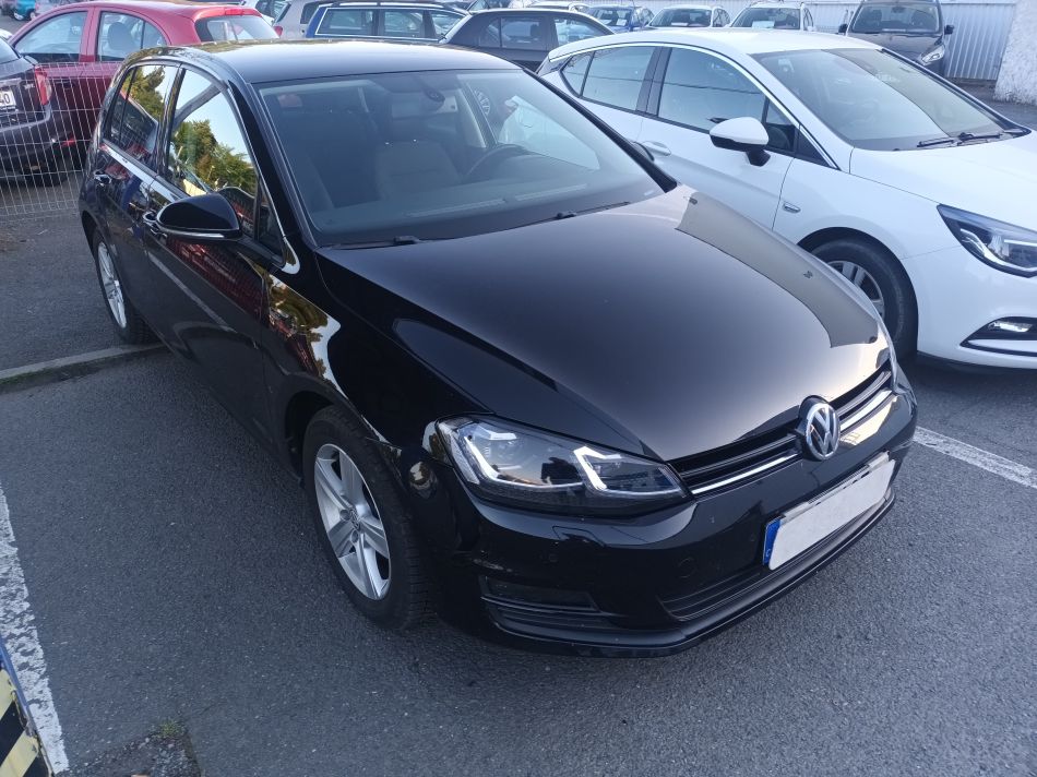 Volkswagen Golf - 2013