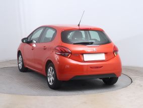 Peugeot 208 - 2015