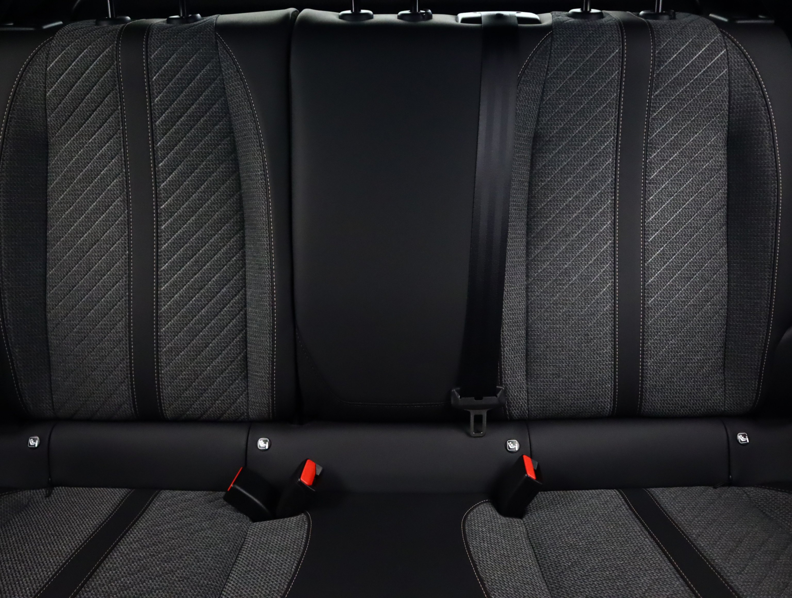 Peugeot 2008 - 2024
