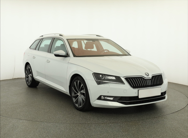 Škoda Superb 2016