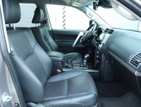 Toyota Land Cruiser - 2021