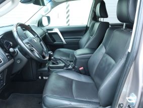 Toyota Land Cruiser - 2021