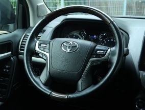 Toyota Land Cruiser - 2021
