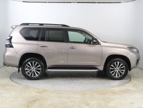 Toyota Land Cruiser - 2021