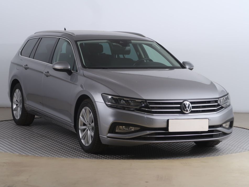 Volkswagen Passat - 2020