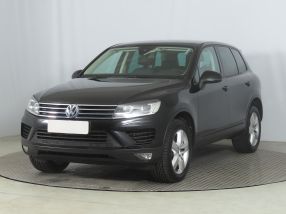 Volkswagen Touareg - 2015