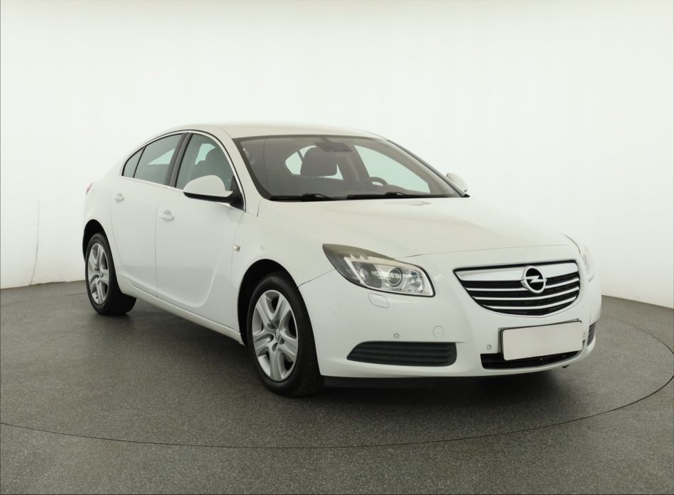 Opel Insignia - 2010