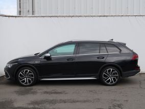 Volkswagen Golf - 2022