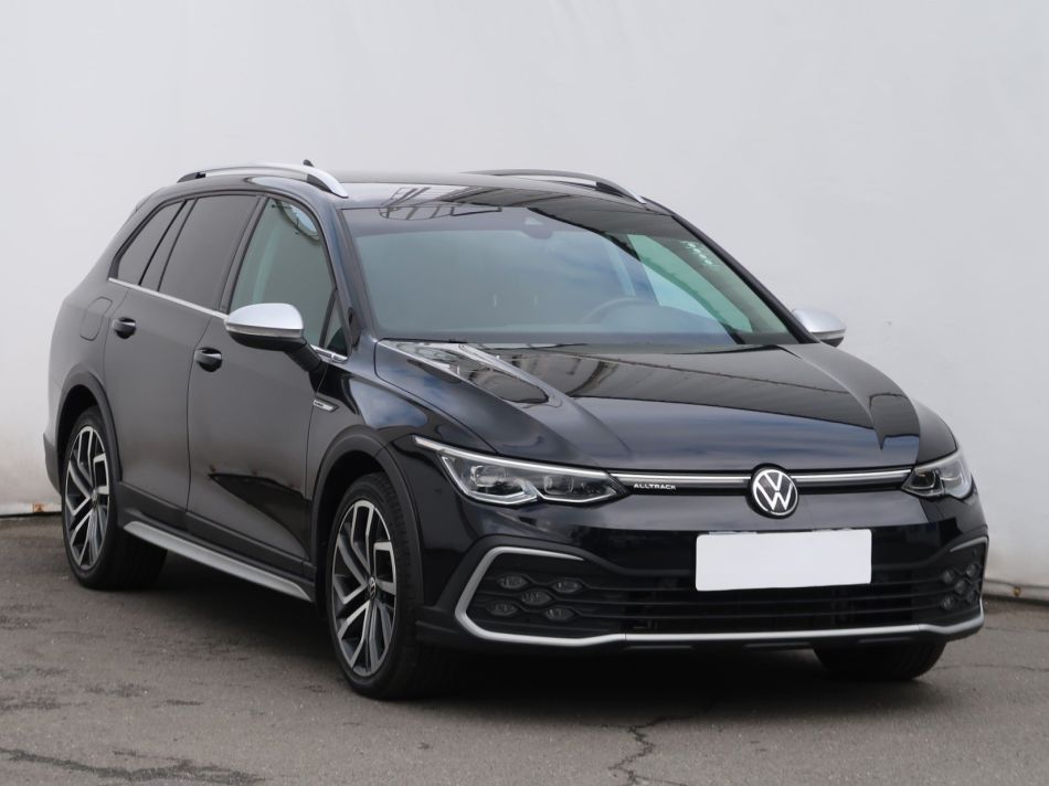 Volkswagen Golf - 2022