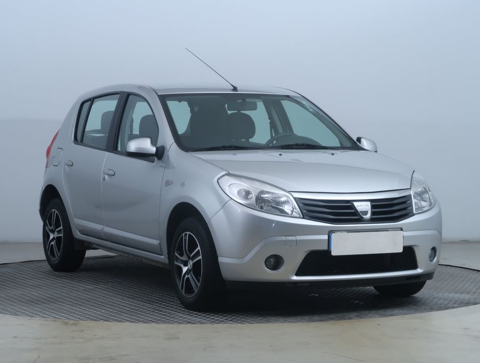 Dacia Sandero - 2010