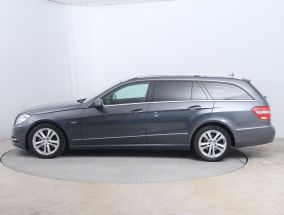 Mercedes-Benz E - 2011