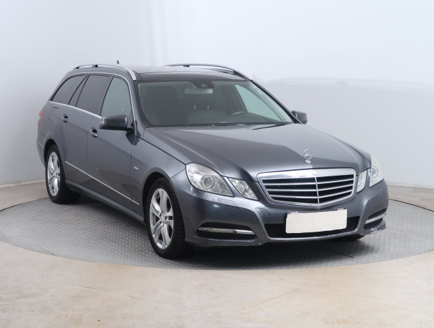 Mercedes-Benz E 2011
