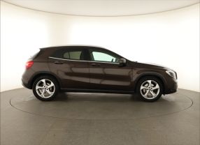 Mercedes-Benz GLA - 2018