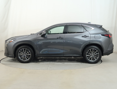 Lexus NX - 2023