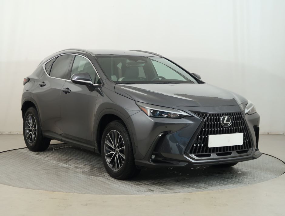 Lexus NX - 2023