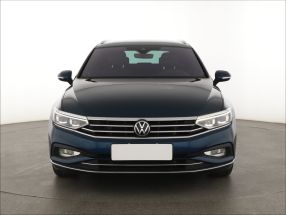 Volkswagen Passat - 2021