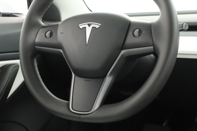 Tesla Model 3 - 2021